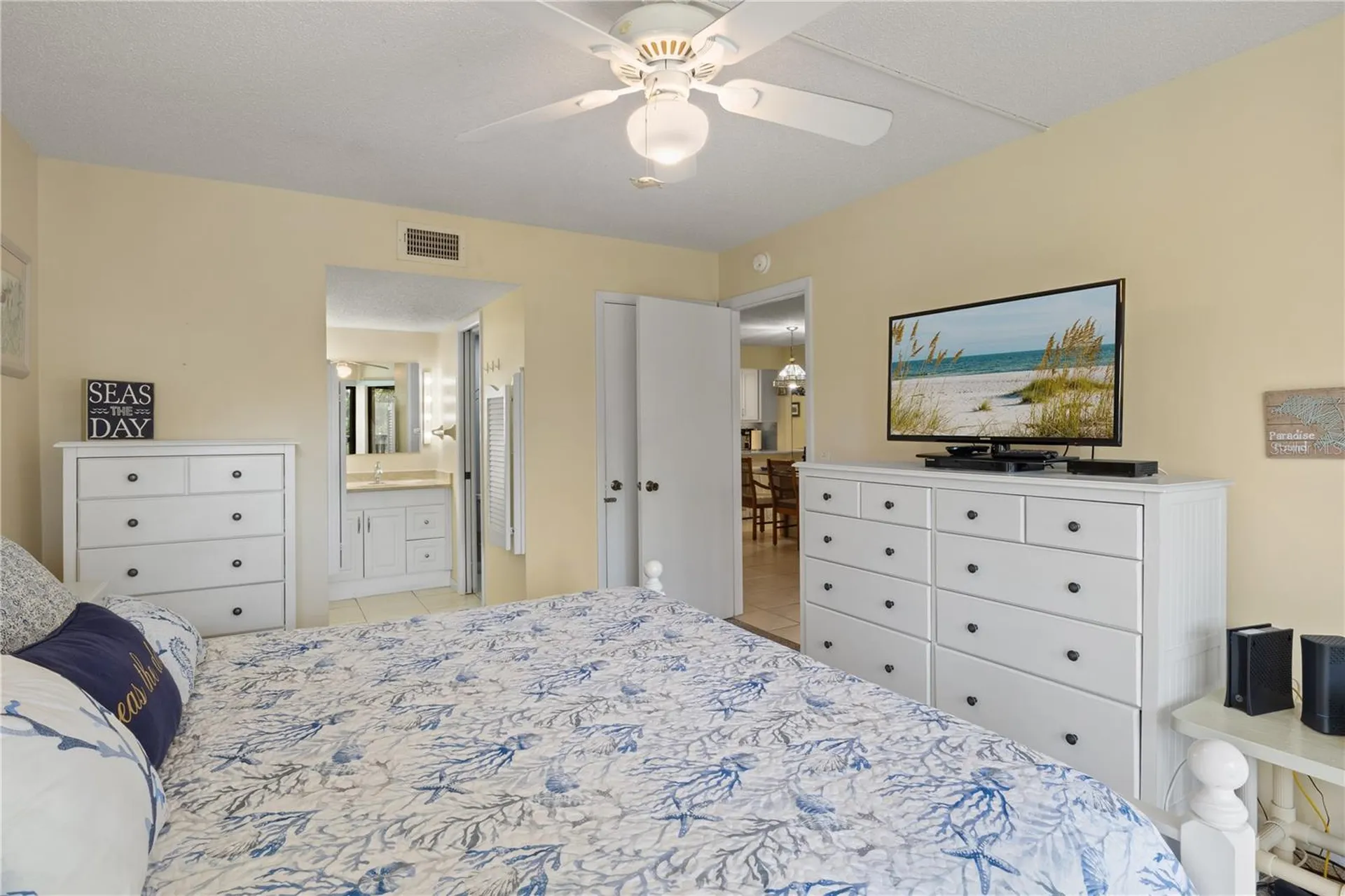 5608 Gulf Drive Holmes Beach FL 34217