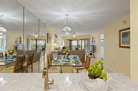 5608 Gulf Drive Holmes Beach FL 34217