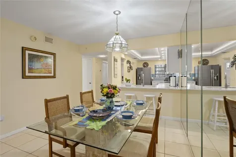 5608 Gulf Drive Holmes Beach FL 34217