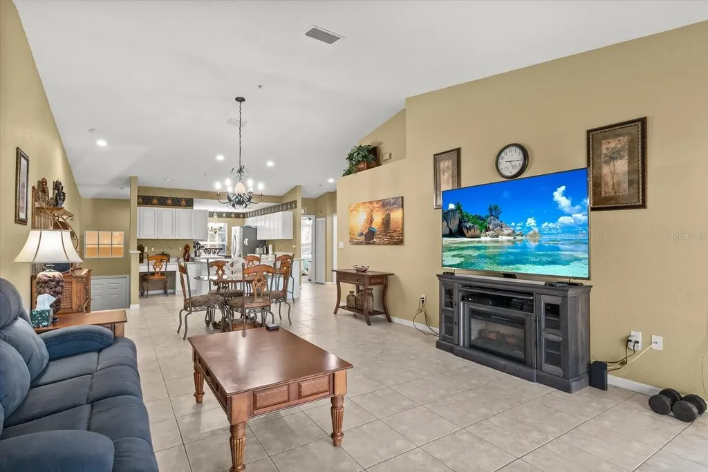 7040 Strand Circle Bradenton FL 34203