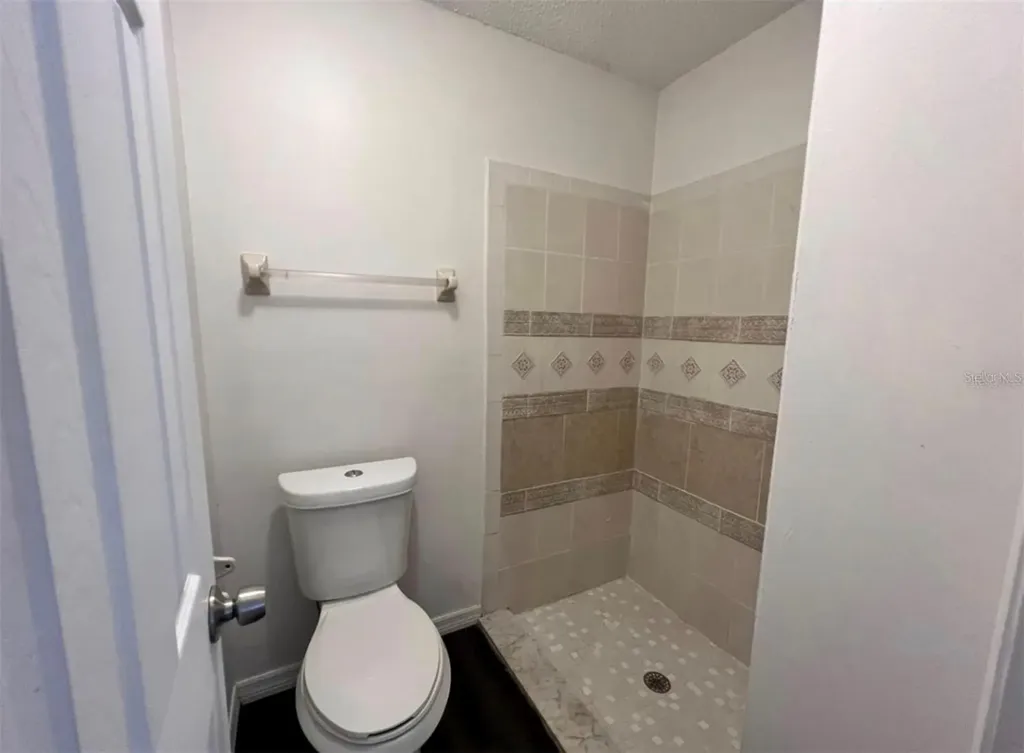 1089 Woodman Way Orlando FL 32818
