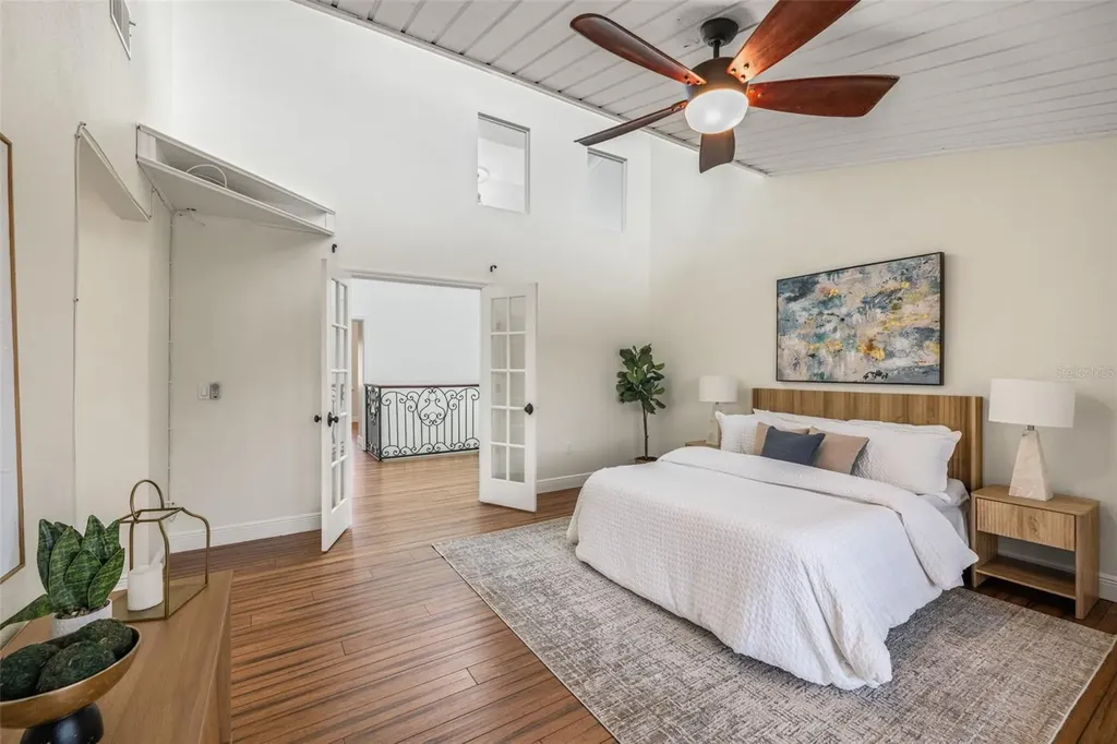 533 Sandy Hook Road Treasure Island FL 33706
