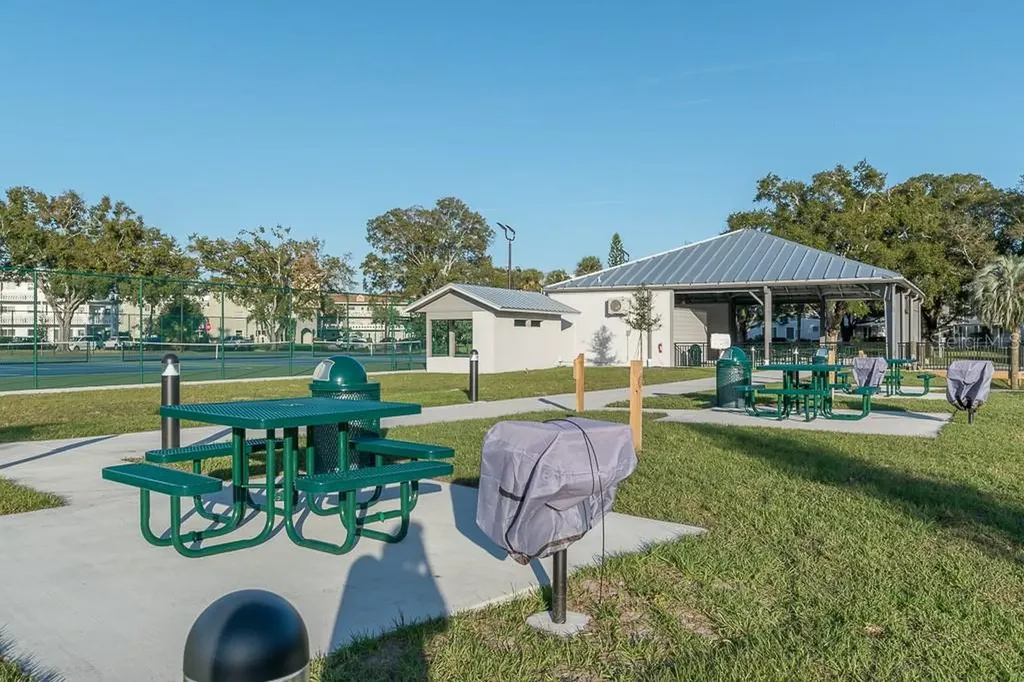 2310 Denmark Street Clearwater FL 33763