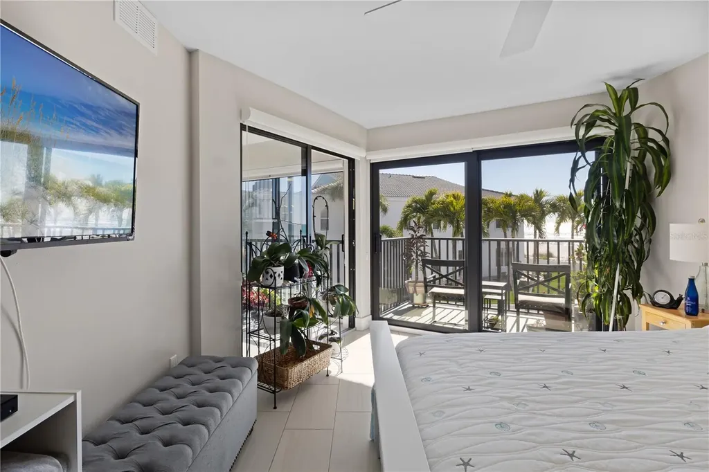 5608 Gulf Drive Holmes Beach FL 34217