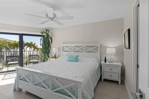 5608 Gulf Drive Holmes Beach FL 34217