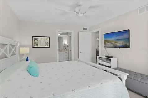 5608 Gulf Drive Holmes Beach FL 34217