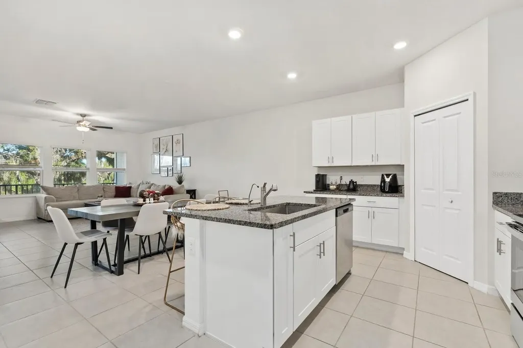 809 Tennyson Mill Circle Tampa FL 33619