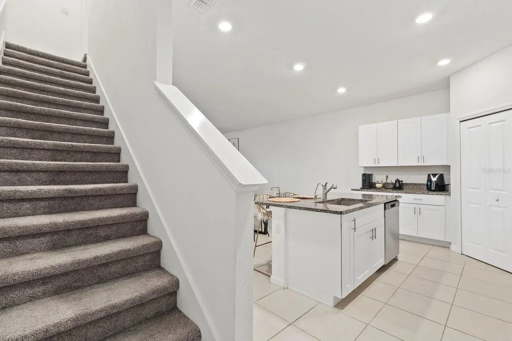 809 Tennyson Mill Circle Tampa FL 33619