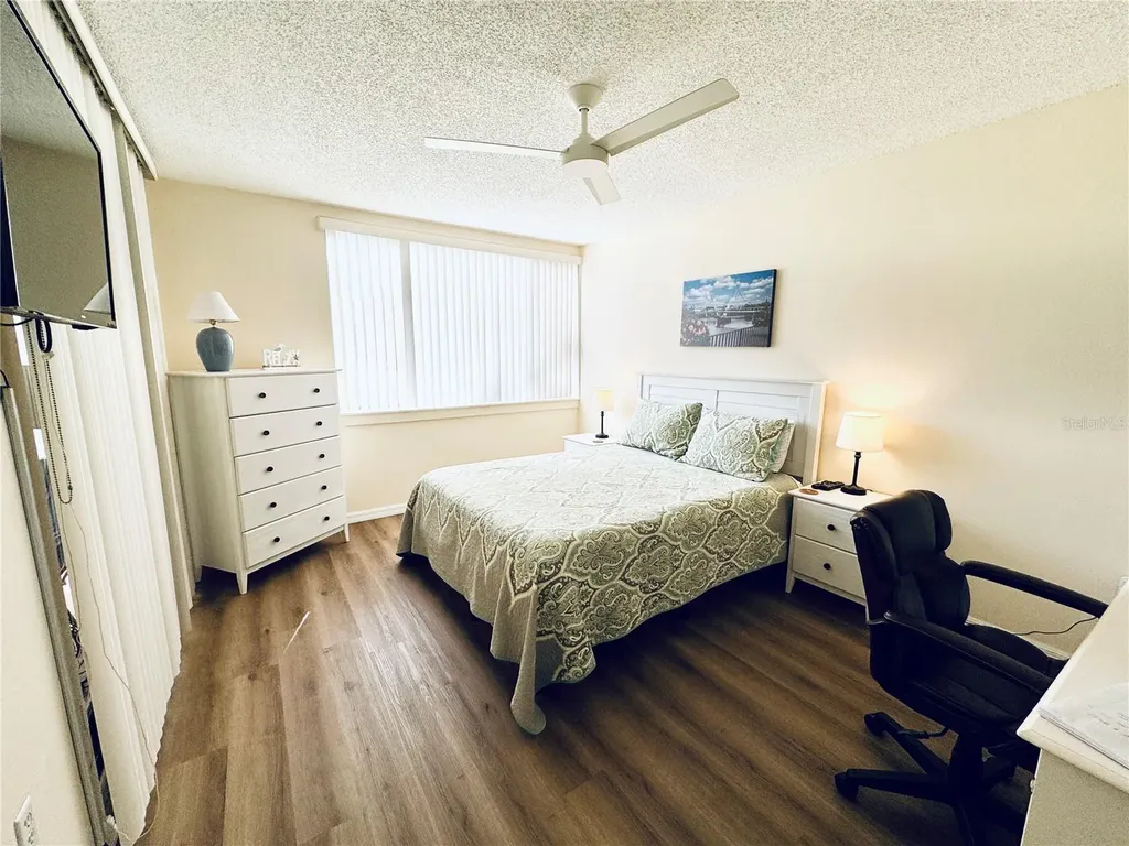 5124 Harpers Croft Sarasota FL 34235