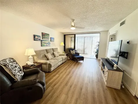 5124 Harpers Croft Sarasota FL 34235