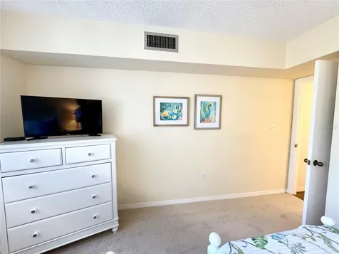 5124 Harpers Croft Sarasota FL 34235