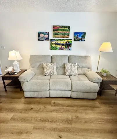 5124 Harpers Croft Sarasota FL 34235