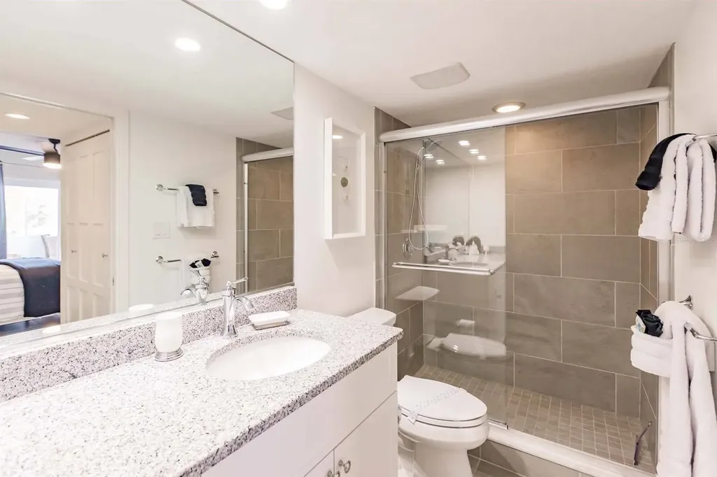 1125 W Peppertree Drive Sarasota FL 34242