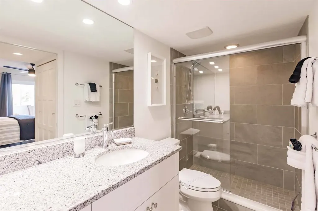 1125 W Peppertree Drive Sarasota FL 34242