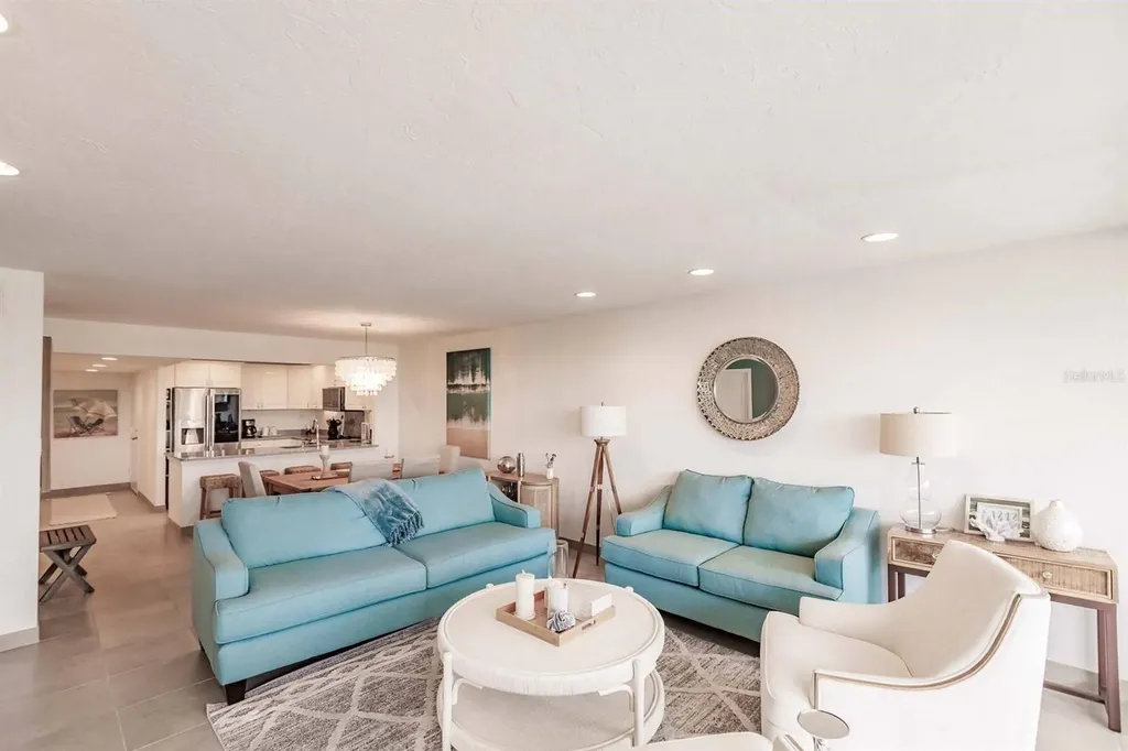1125 W Peppertree Drive Sarasota FL 34242