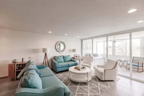 1125 W Peppertree Drive Sarasota FL 34242