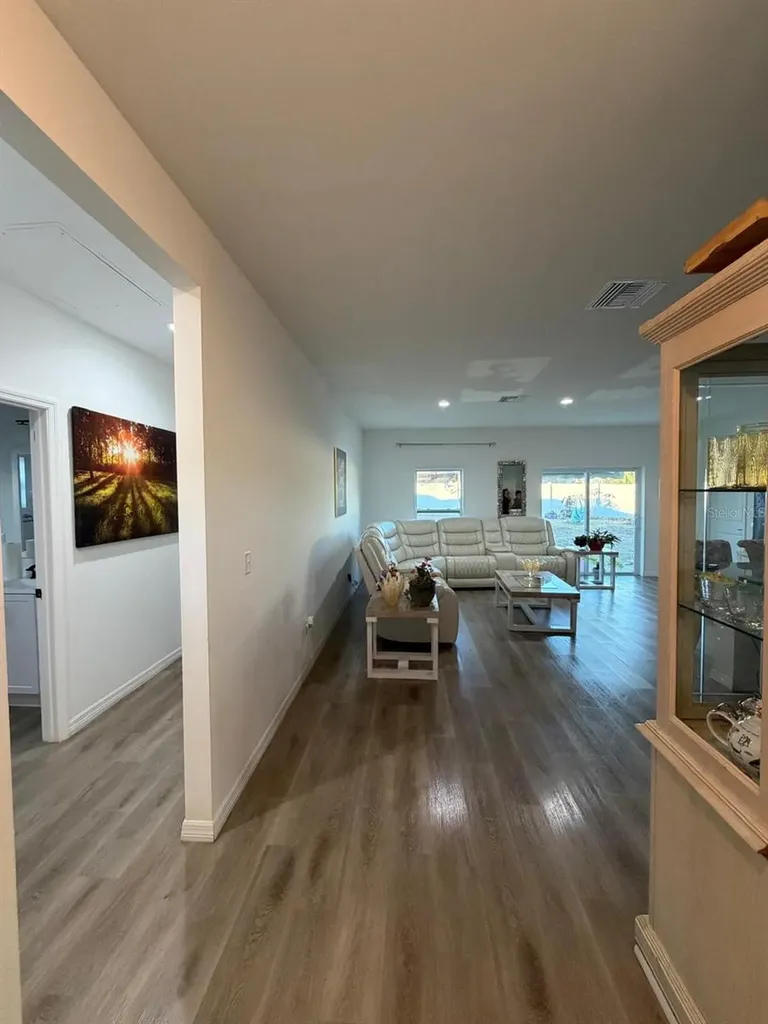 9429 Northcliffe Boulevard Spring Hill FL 34606