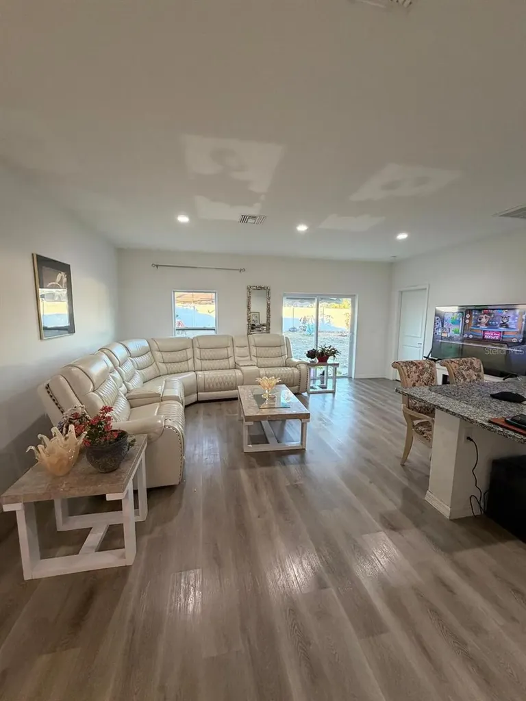 9429 Northcliffe Boulevard Spring Hill FL 34606