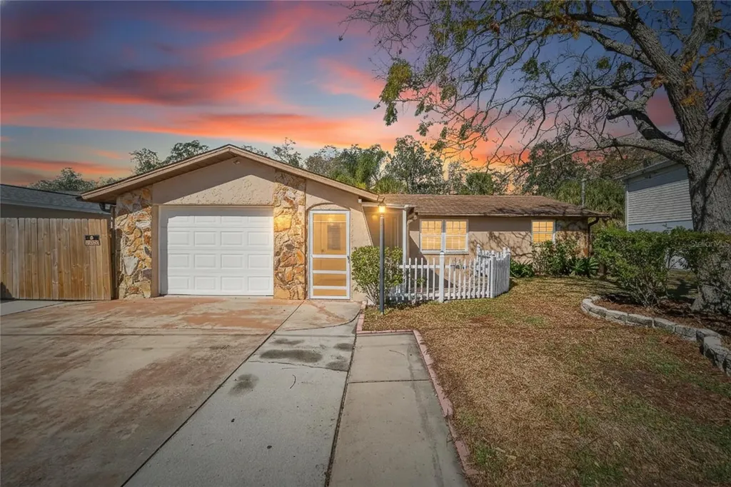 8517 Horizon Lane Hudson FL 34667