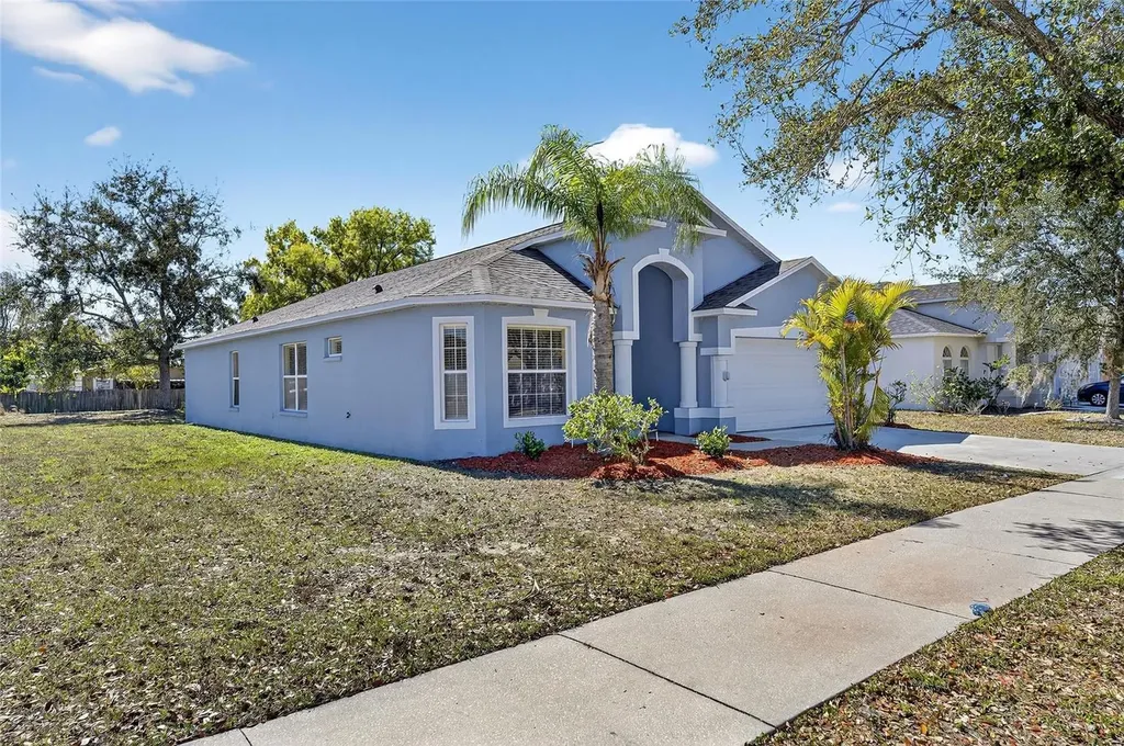 813 Cristelle Jean Drive Ruskin FL 33570