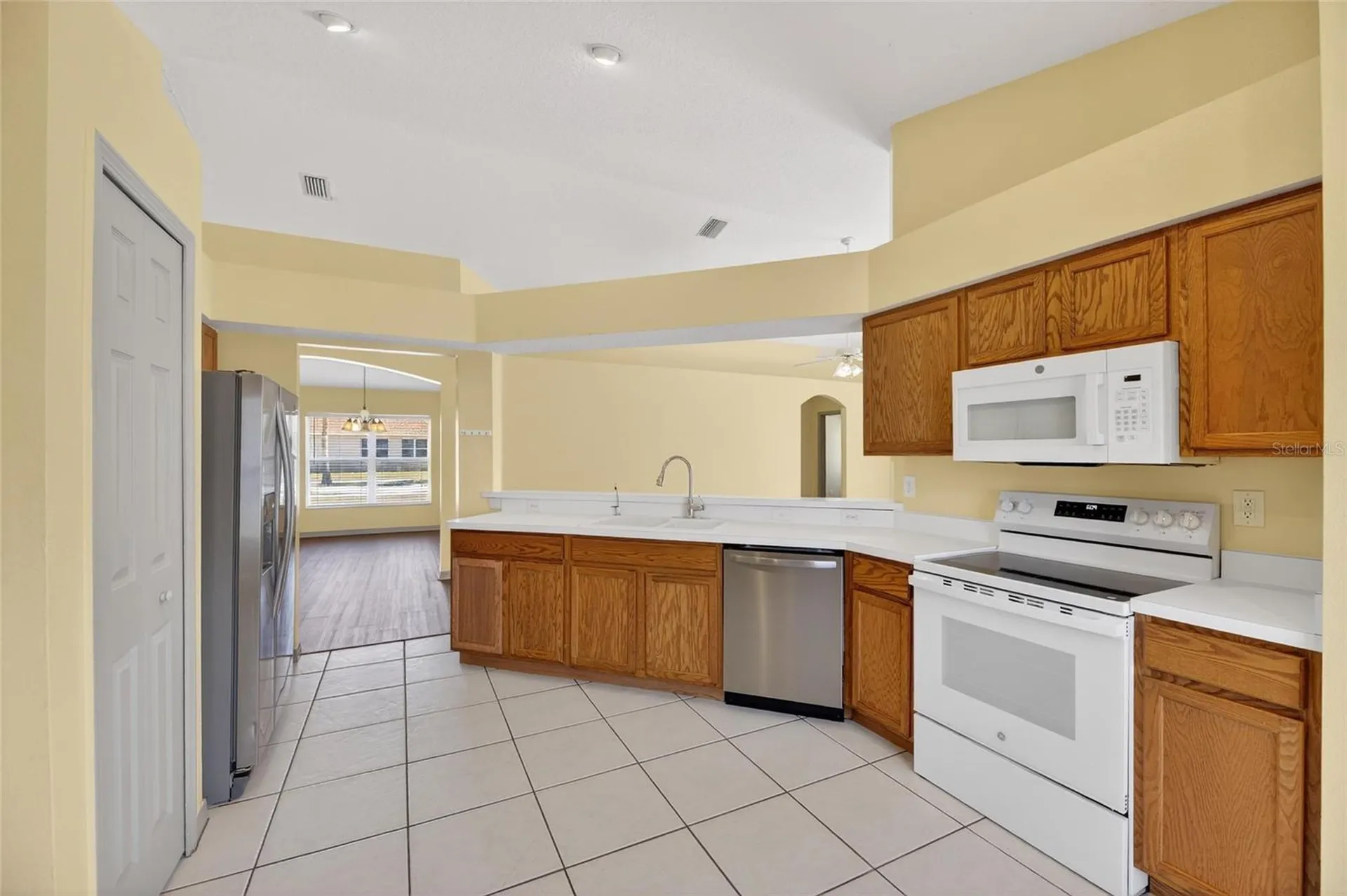 813 Cristelle Jean Drive Ruskin FL 33570