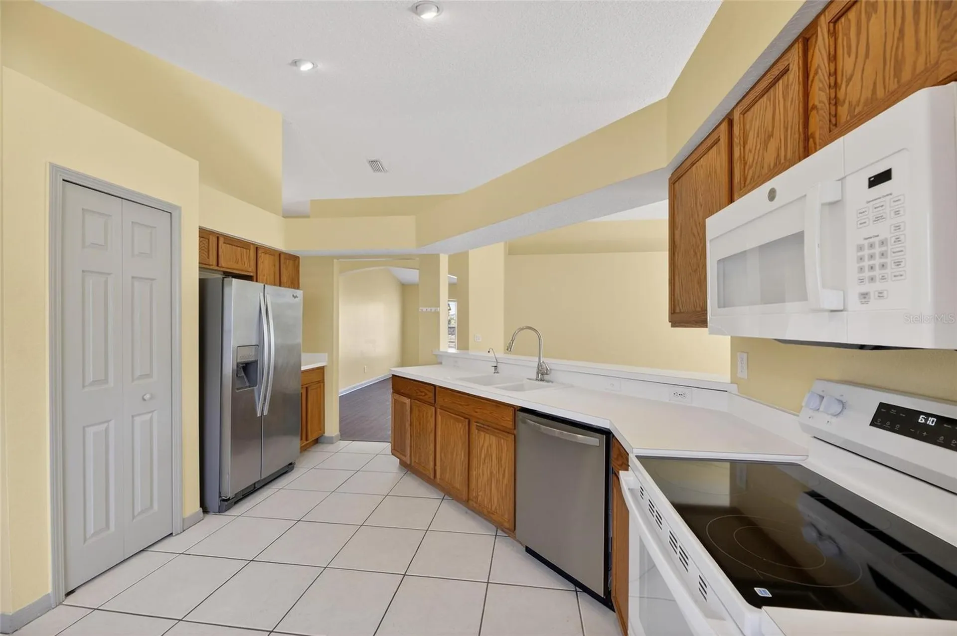 813 Cristelle Jean Drive Ruskin FL 33570