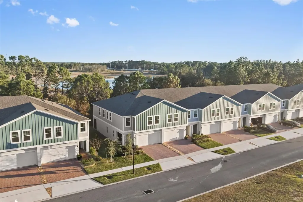 156 Glass Onion Drive Howey In The Hills FL 34737