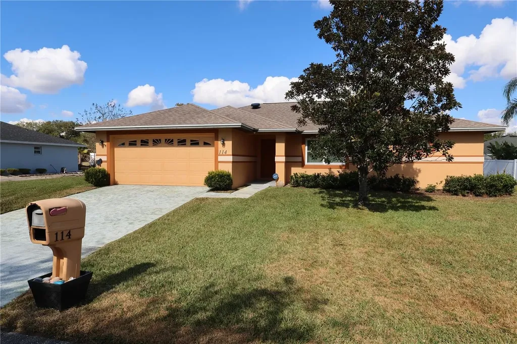 114 Bergen Circle Auburndale FL 33823