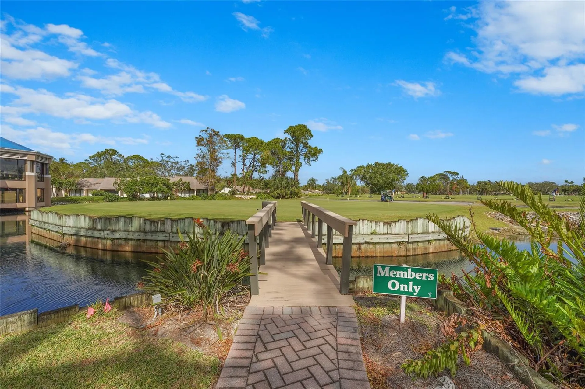 3350 W Chelmsford Court Sarasota FL 34235
