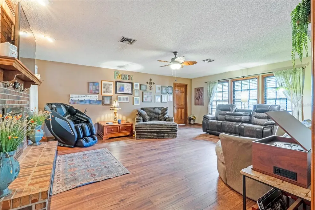 2417 S Oak Park Drive Deland FL 32724