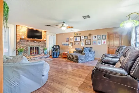 2417 S Oak Park Drive Deland FL 32724