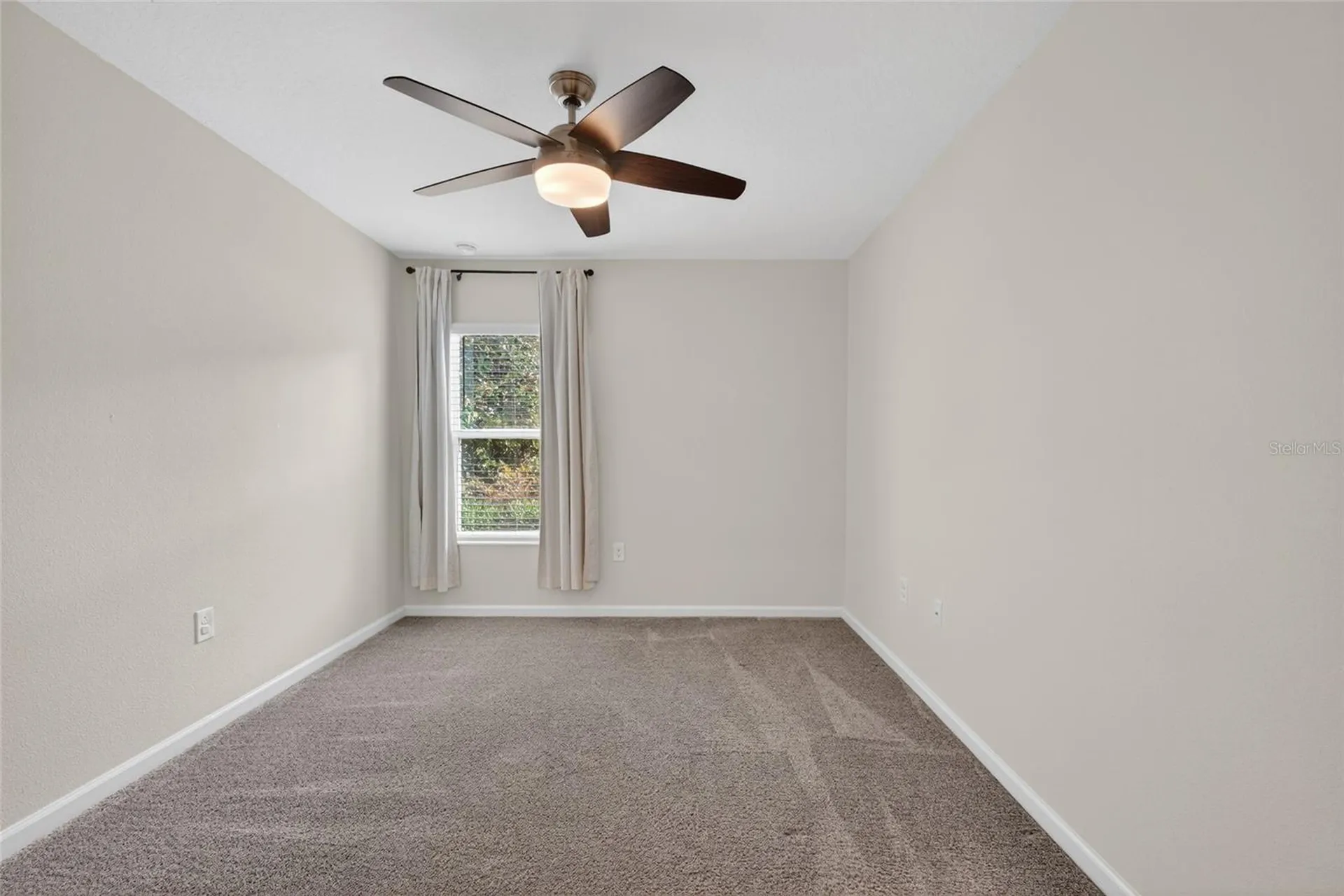 4773 Magnetite Loop Mount Dora FL 32757