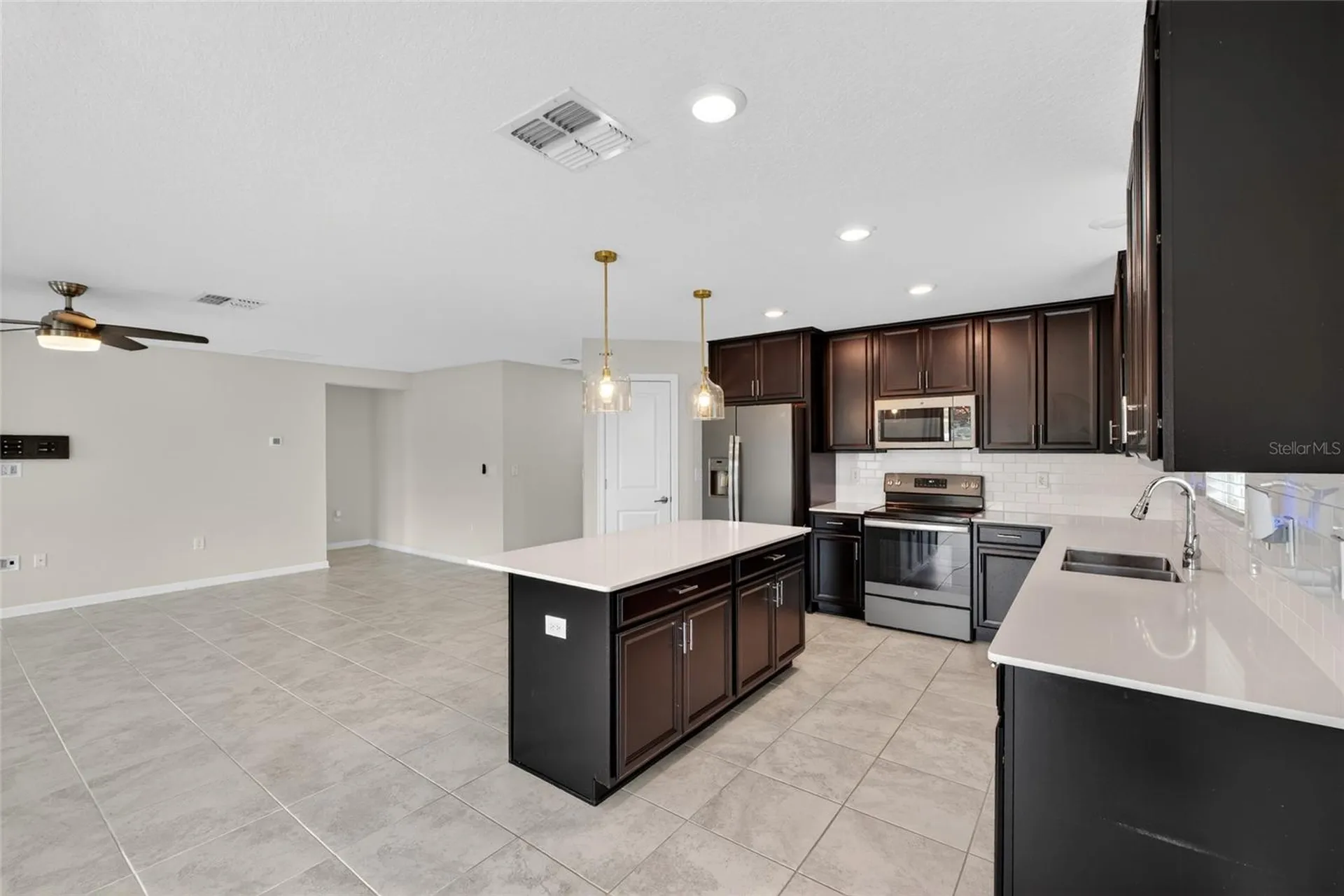 4773 Magnetite Loop Mount Dora FL 32757