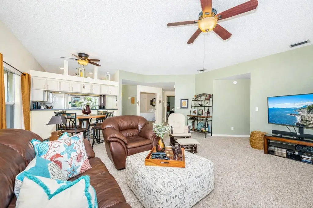 6363 99th Way N St Petersburg FL 33708