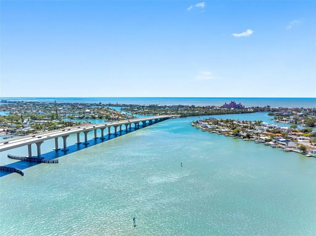 6363 99th Way N St Petersburg FL 33708