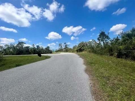 5252 Anderson Road Port Charlotte FL 33981