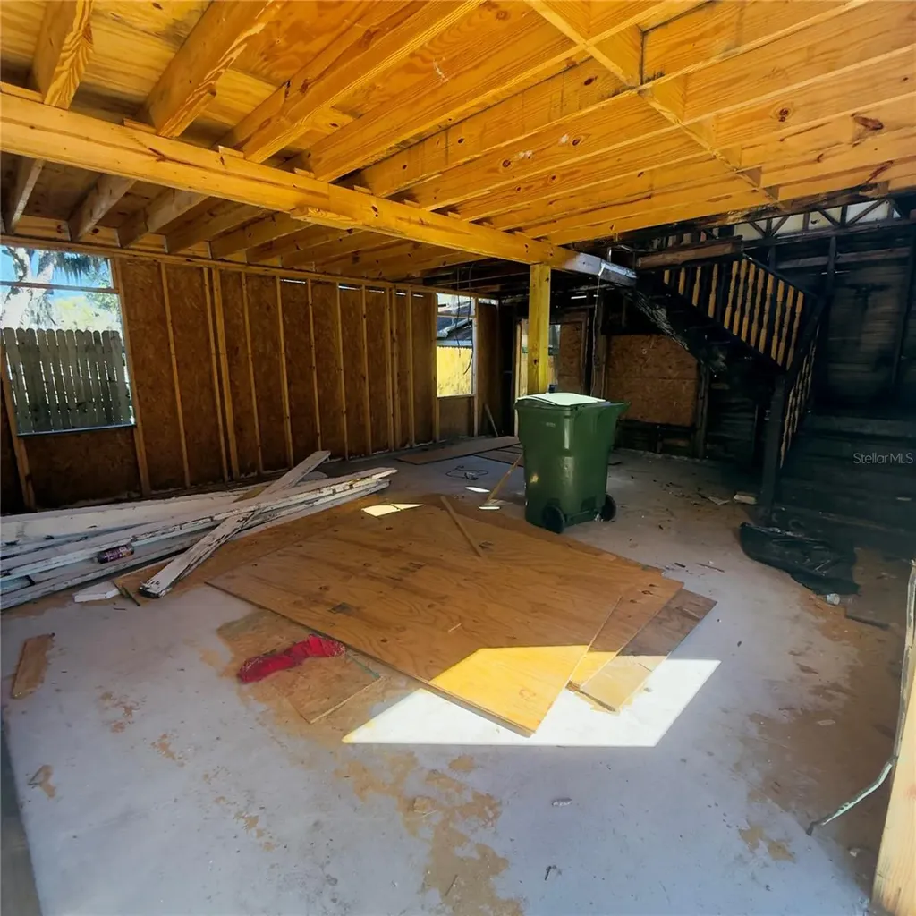 405 W Lake Elbert Drive NE Winter Haven FL 33881