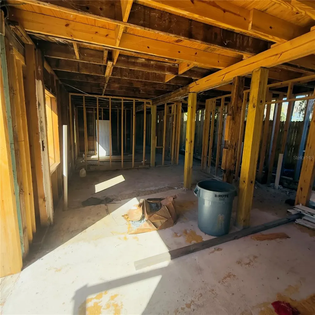 405 W Lake Elbert Drive NE Winter Haven FL 33881