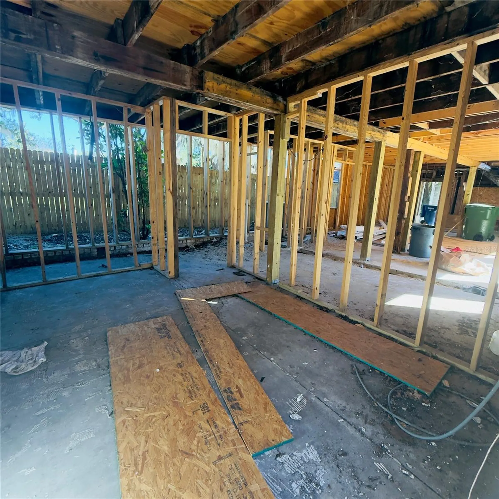 405 W Lake Elbert Drive NE Winter Haven FL 33881