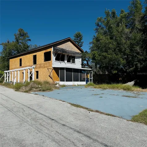 405 W Lake Elbert Drive NE Winter Haven FL 33881