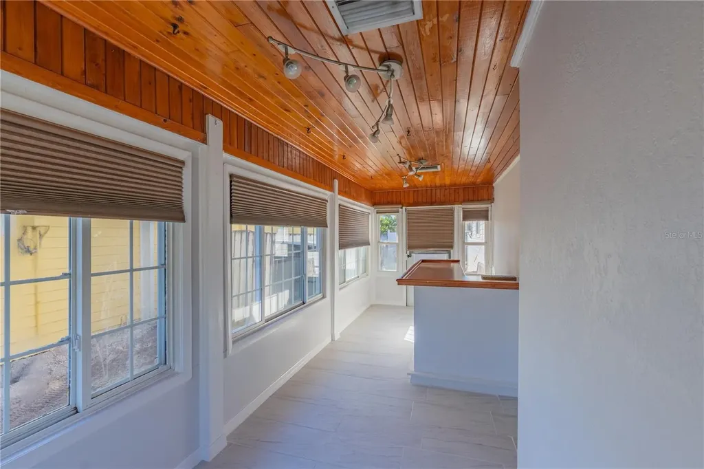 944 Bruce Avenue Clearwater Beach FL 33767