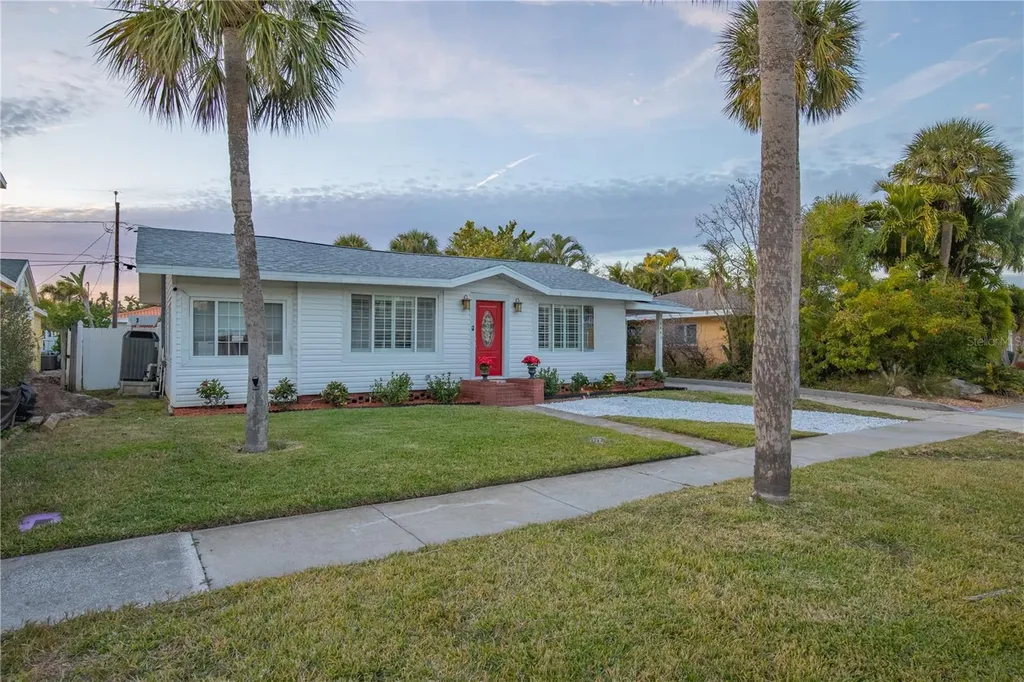 944 Bruce Avenue Clearwater Beach FL 33767