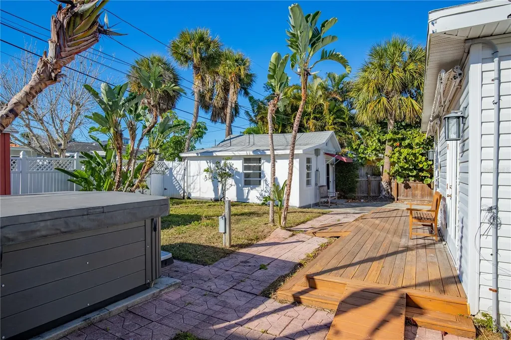 944 Bruce Avenue Clearwater Beach FL 33767