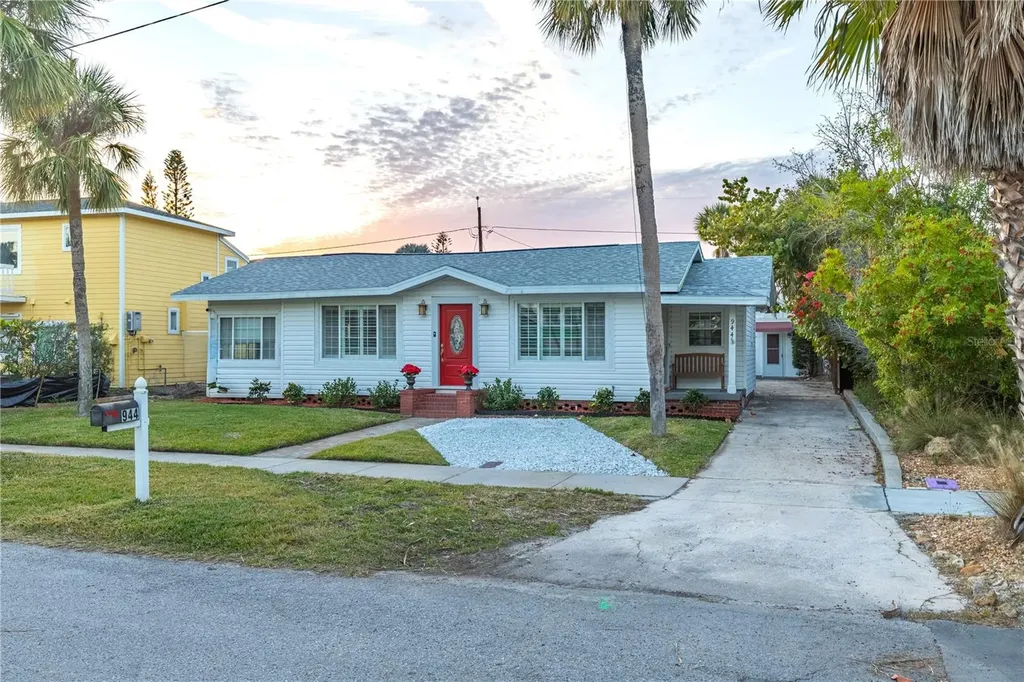 944 Bruce Avenue Clearwater Beach FL 33767