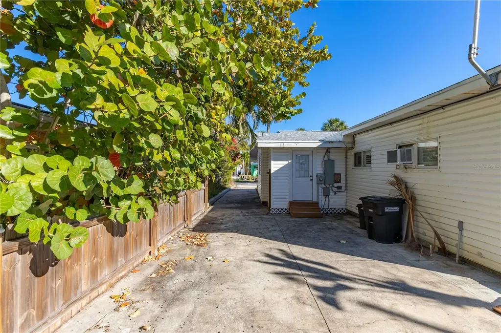 944 Bruce Avenue Clearwater Beach FL 33767