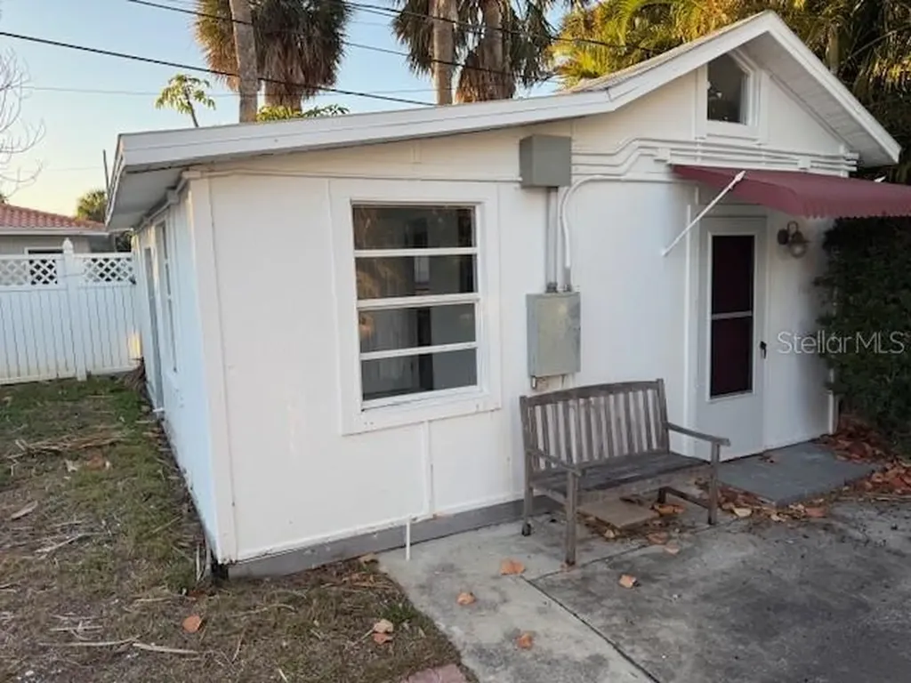944 Bruce Avenue Clearwater Beach FL 33767