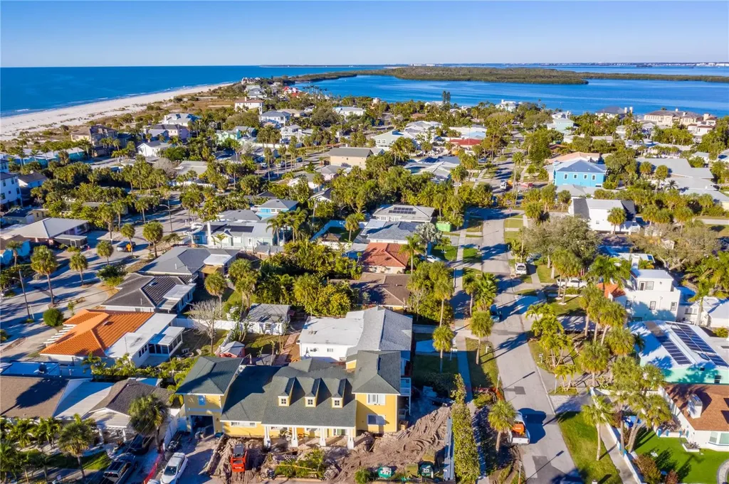 944 Bruce Avenue Clearwater Beach FL 33767