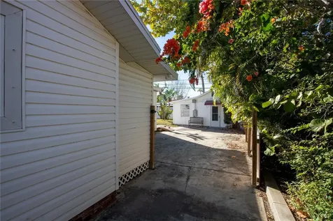 944 Bruce Avenue Clearwater Beach FL 33767
