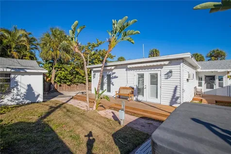 944 Bruce Avenue Clearwater Beach FL 33767