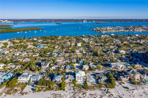 944 Bruce Avenue Clearwater Beach FL 33767